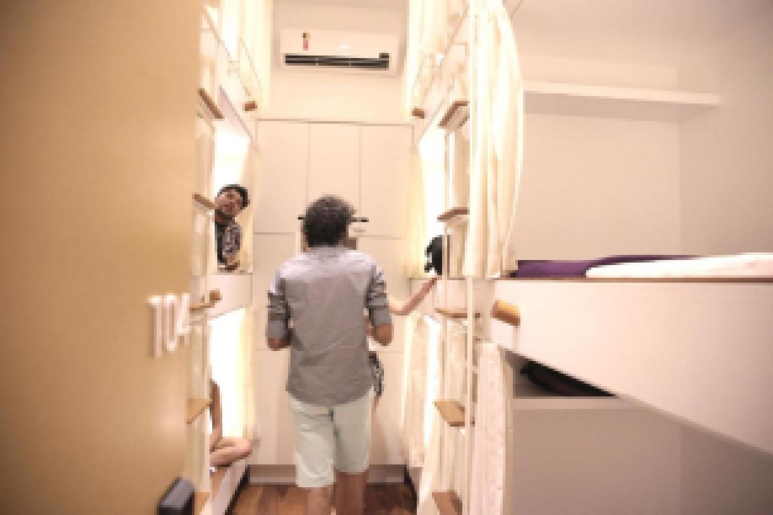 25 Auberge de jeunesse *