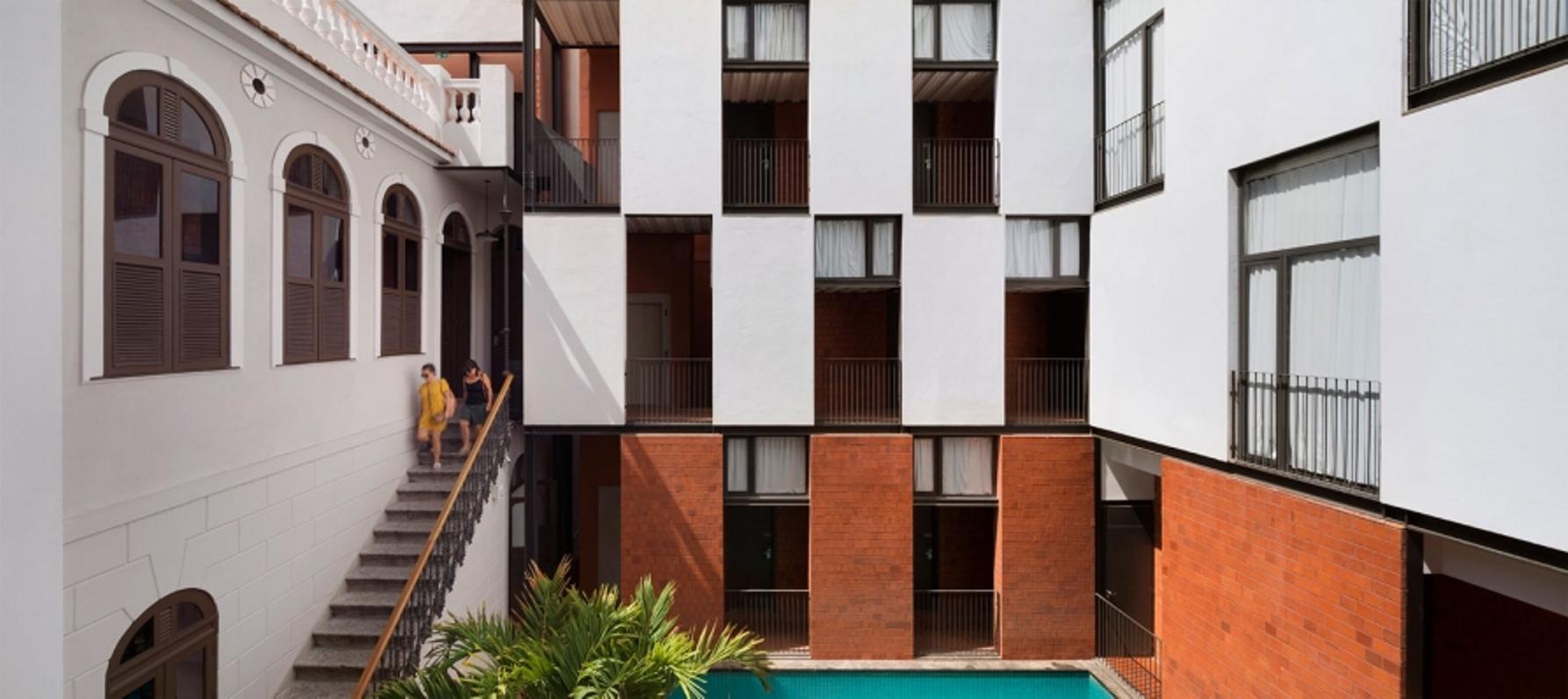 Auberge de jeunesse 25 *