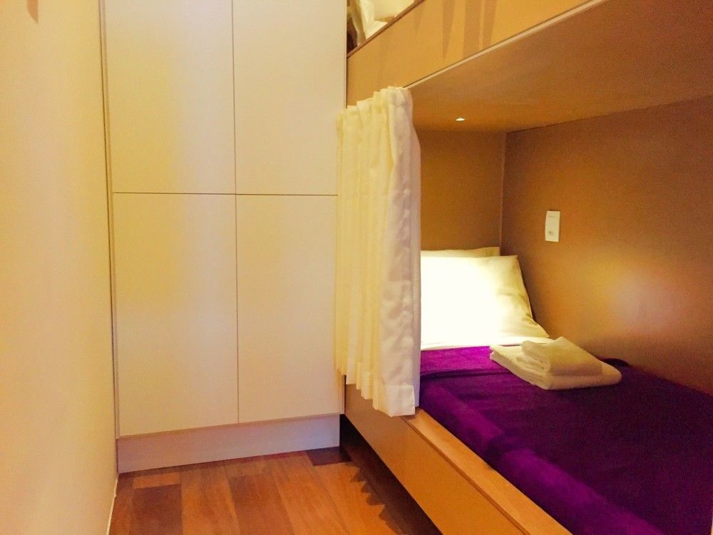 Auberge de jeunesse 25 *