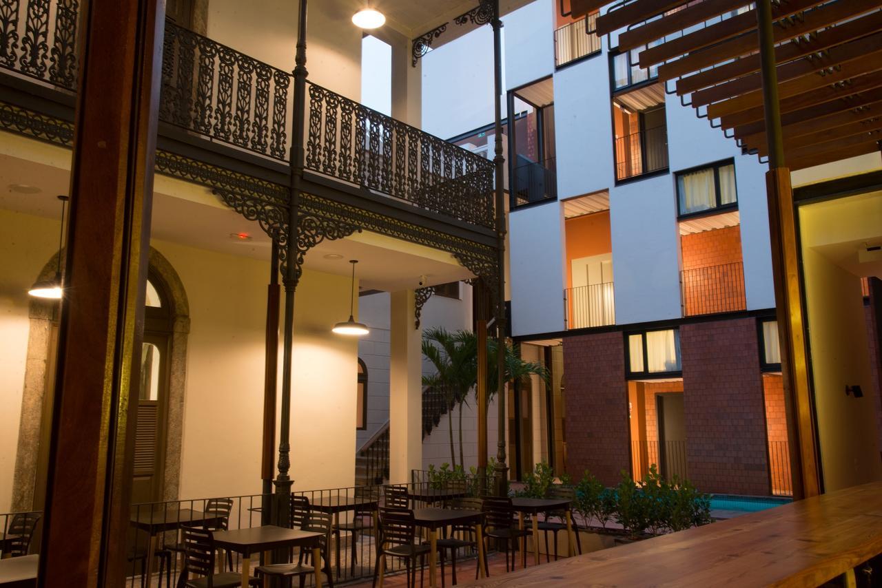 25 Auberge de jeunesse *